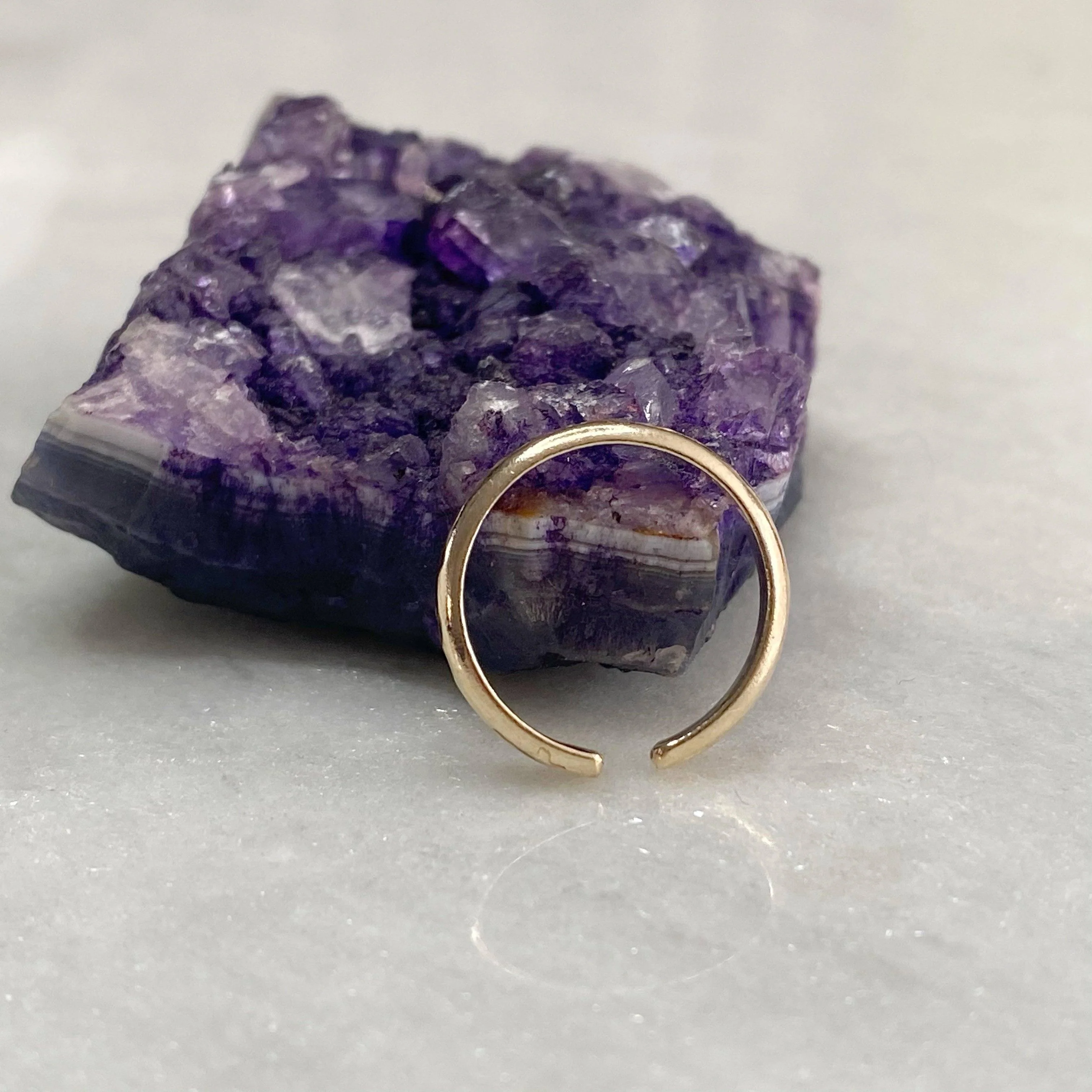 Adjustable Hammered Gold Toe Ring - Image 5