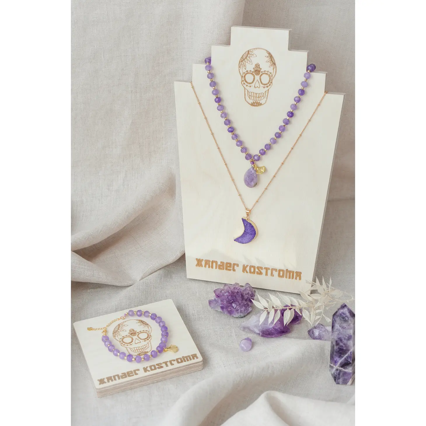 Amethyst and Ginko Leaf Gemstone Bracelet - Image 6