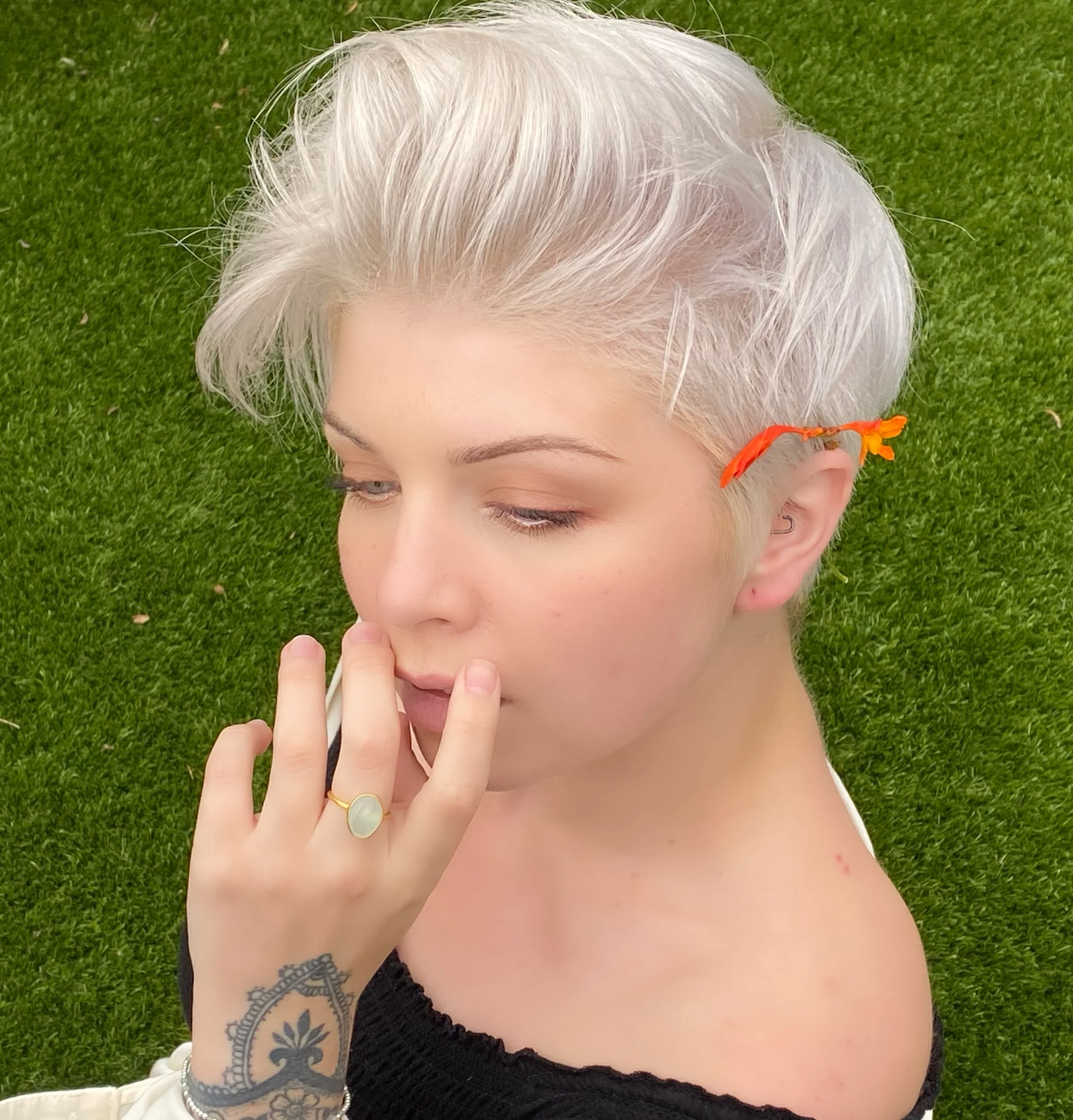 Dainty 18k Gold Vermeil Aqua Chalcedony Ring - Image 8