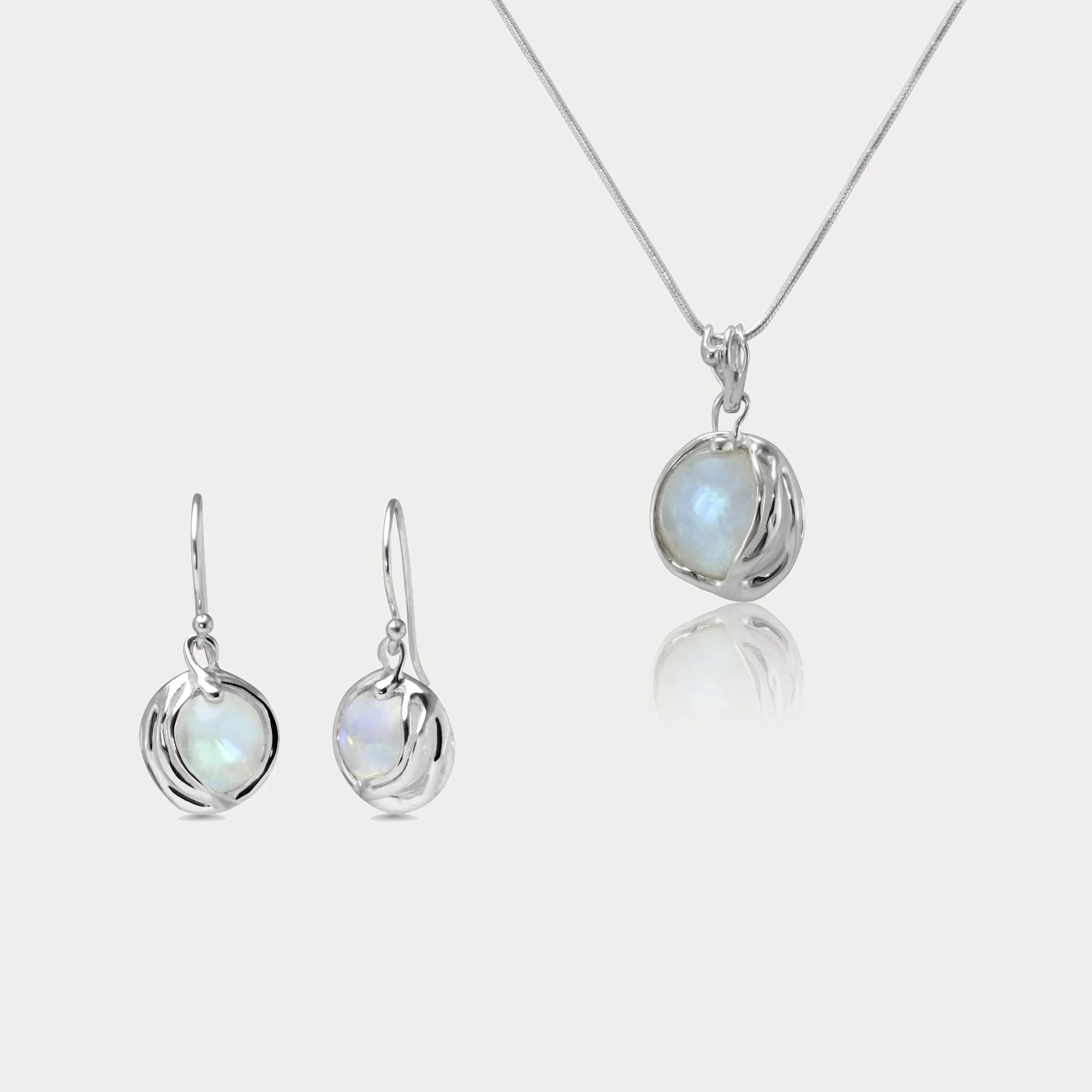 Molten Rainbow Moonstone Necklace - Image 4