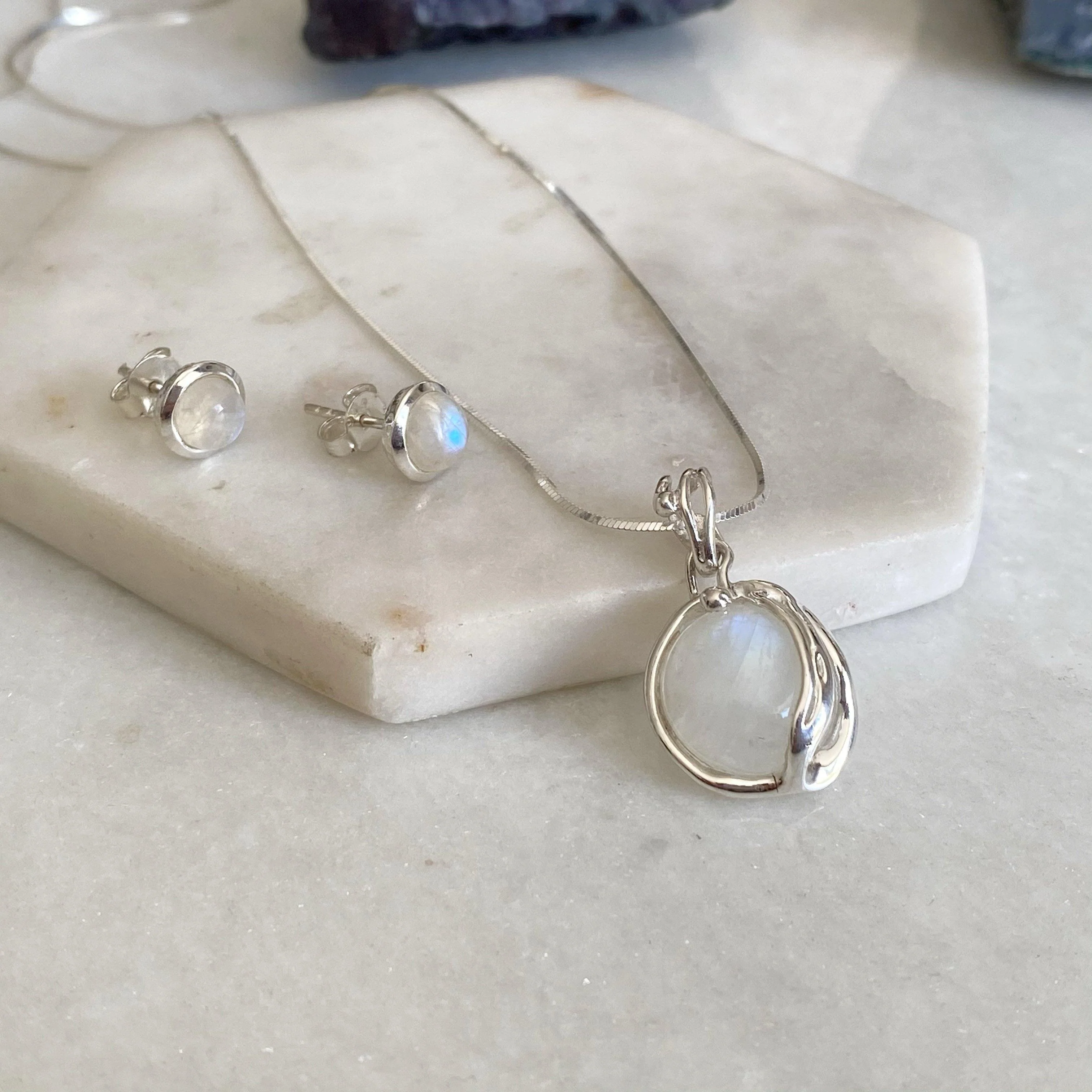 Molten Rainbow Moonstone Necklace - Image 7